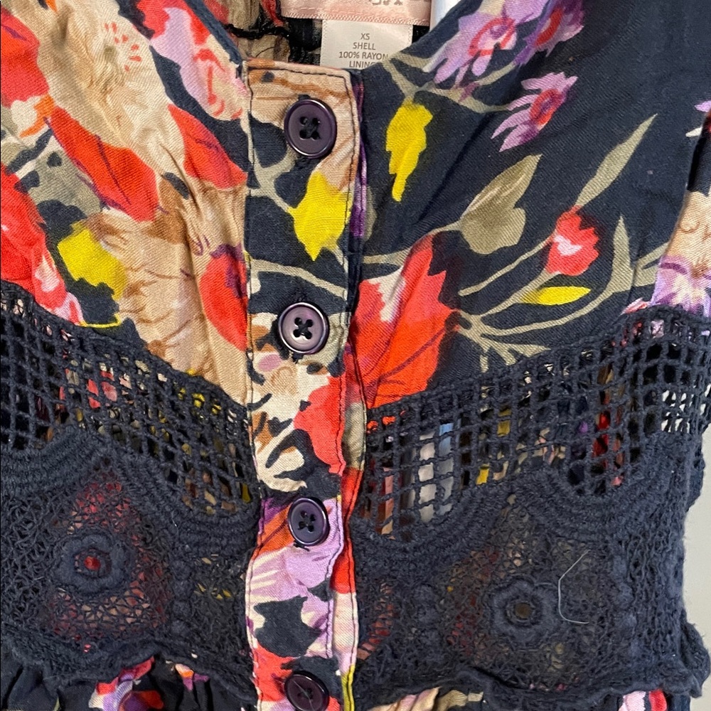 Band of Gypsies Spaghetti Strap Floral Dress with Waist detail - Picture 4 of 9